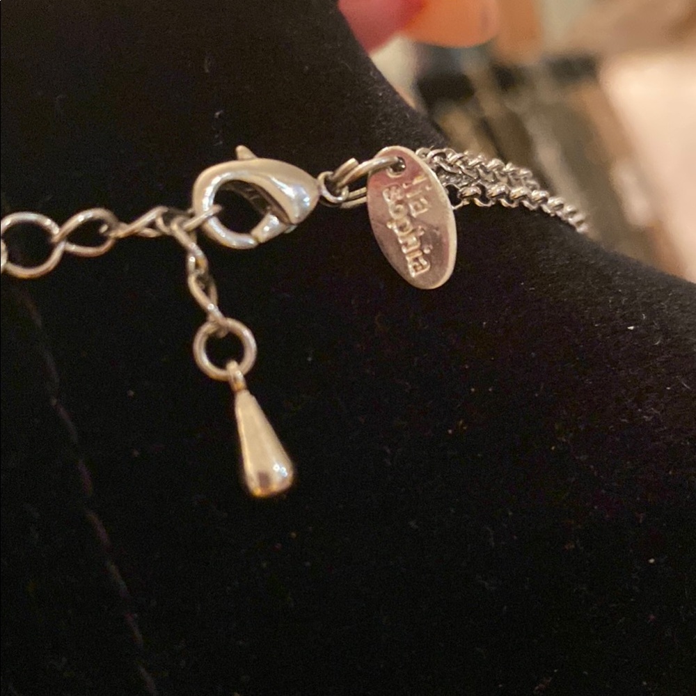 Elegant Silver Floral Necklace - Picture 3 of 3